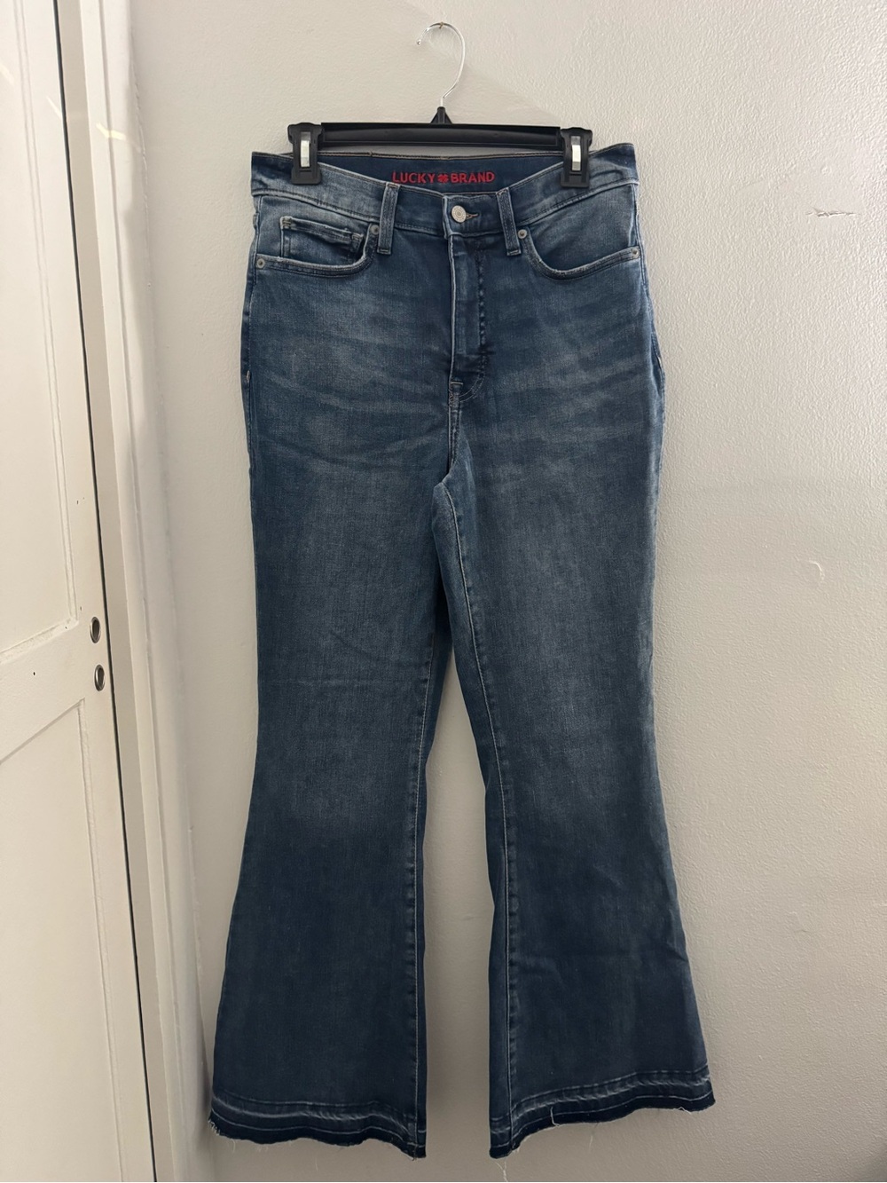 Lucky Brand Women's Flare Jeans in Medium Blue Wash